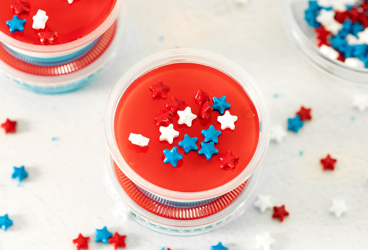 Red, White, and Blue Jello Shots (+ Video) - Foodie and Wine
